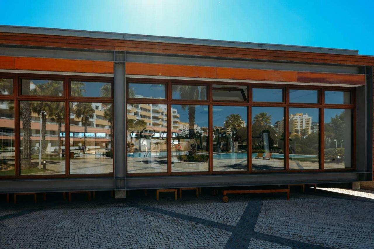 Fantastic Seaside Family Apartment With Pool Parede Exteriér fotografie