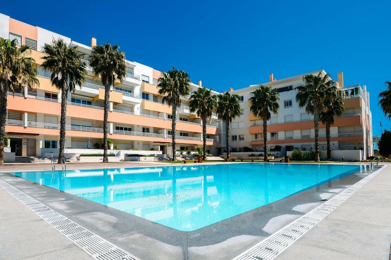 Fantastic Seaside Family Apartment With Pool Parede Exteriér fotografie